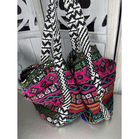 Capelli Colorful Boho Floral Multicolor Lined Interior Embroidered Bag Handbag - Picture 3 of 7